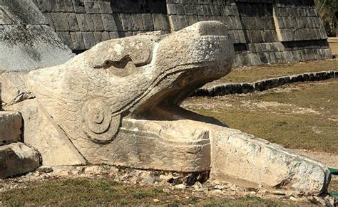  The Serpent's Embrace: The Reign and Legacy of Kukulkan at Chichen Itza